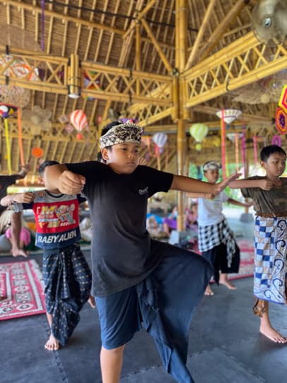 Kids Balinese Dance